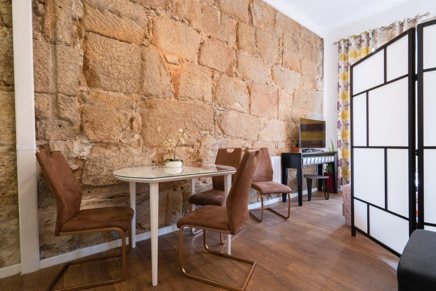 Cozy Star 1 Balcony Ac Near Merto Porto